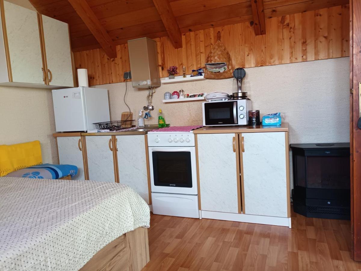 Soba Za Nocenje Noa I Mila Apartamento Bezavina Exterior foto